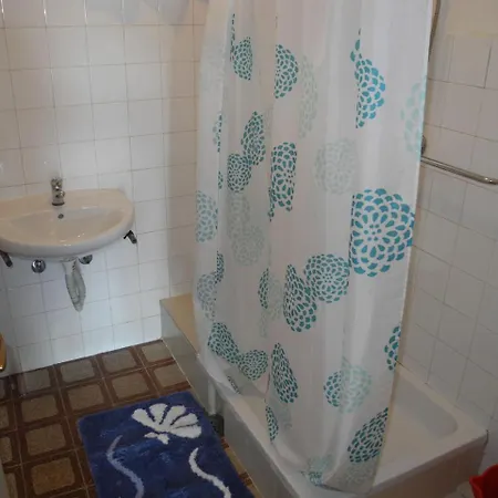 Appartement Vera Ck 30 M From The Sea, With Pool Crikvenica