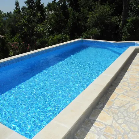 Apartman Vera Ck 30 M From The Sea, With Pool *