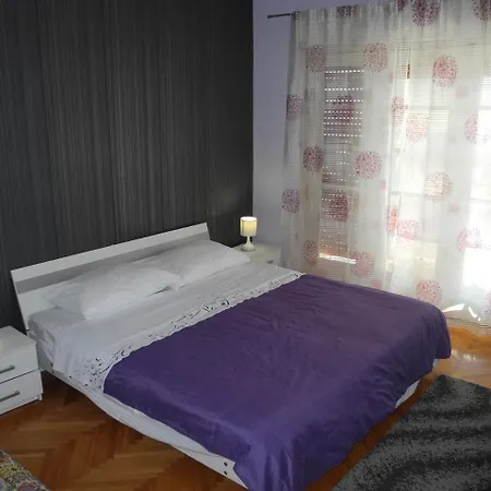 Apartman Vera Ck 30 M From The Sea, With Pool