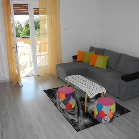 Apartman Vera Ck 30 M From The Sea, With Pool *
