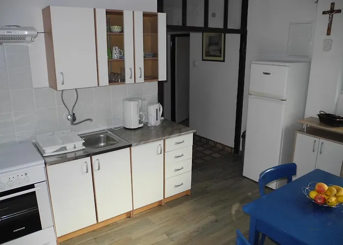 Vera Ck 30 M From The Sea, With Pool * Crikvenica